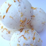 bucknakedsoapco bath bomb